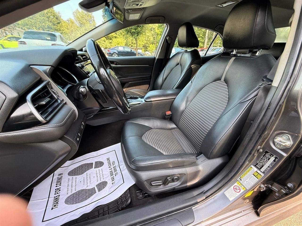 Toyota Camry  2019