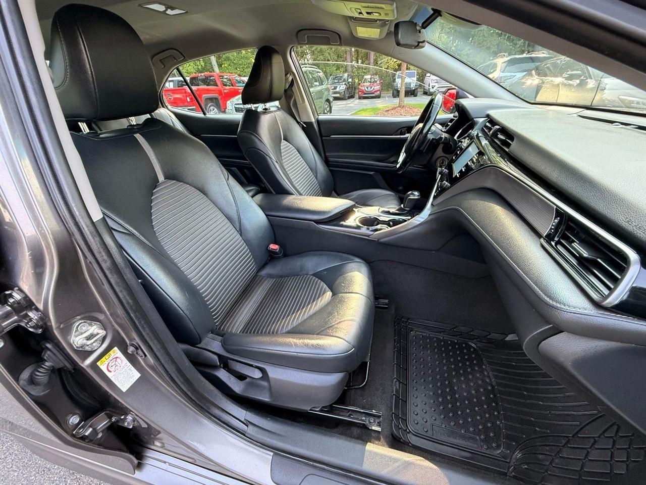 Toyota Camry  2019