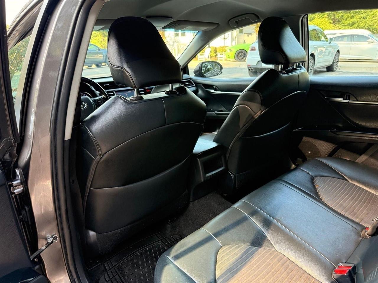 Toyota Camry  2019