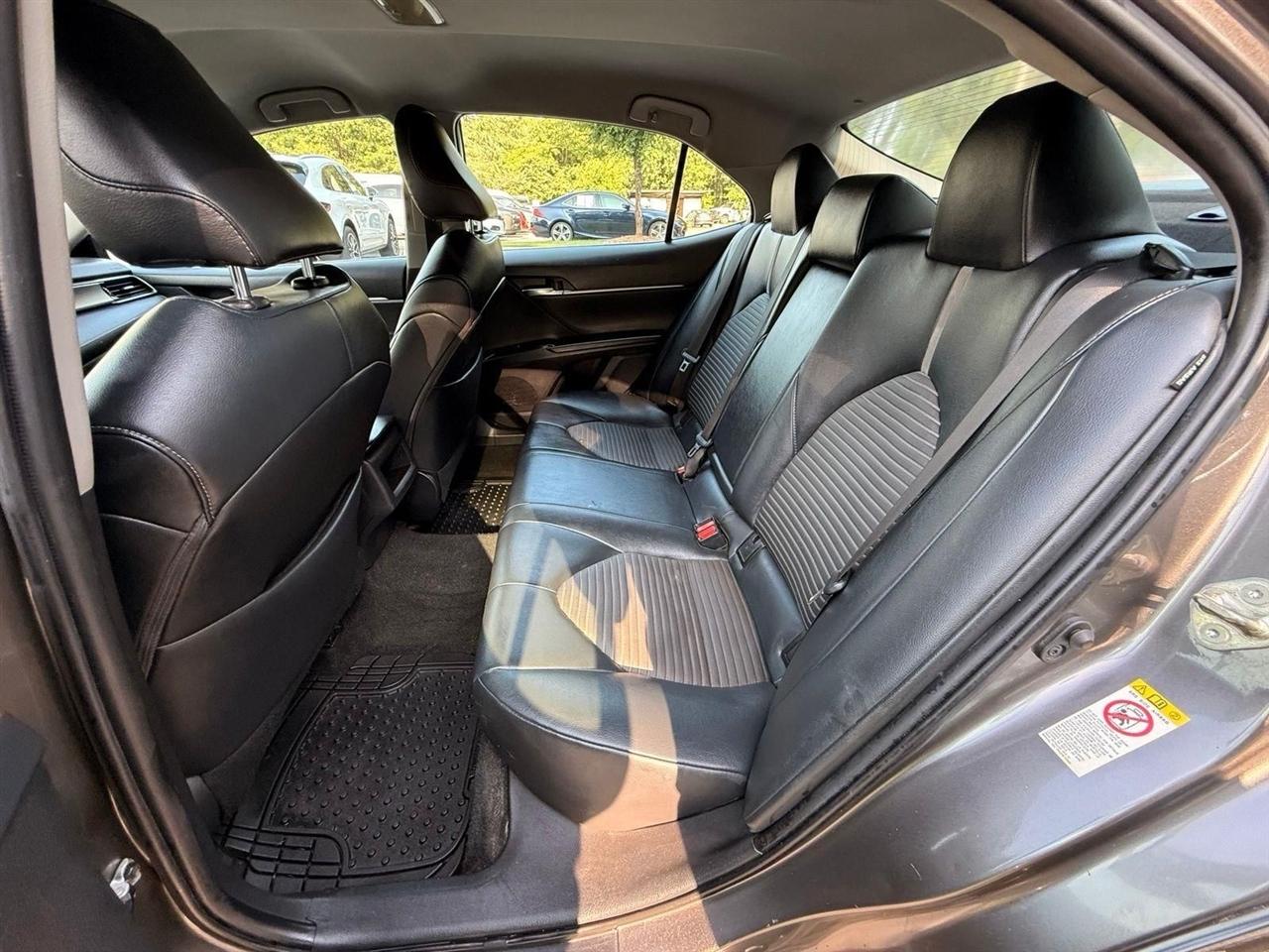 Toyota Camry  2019
