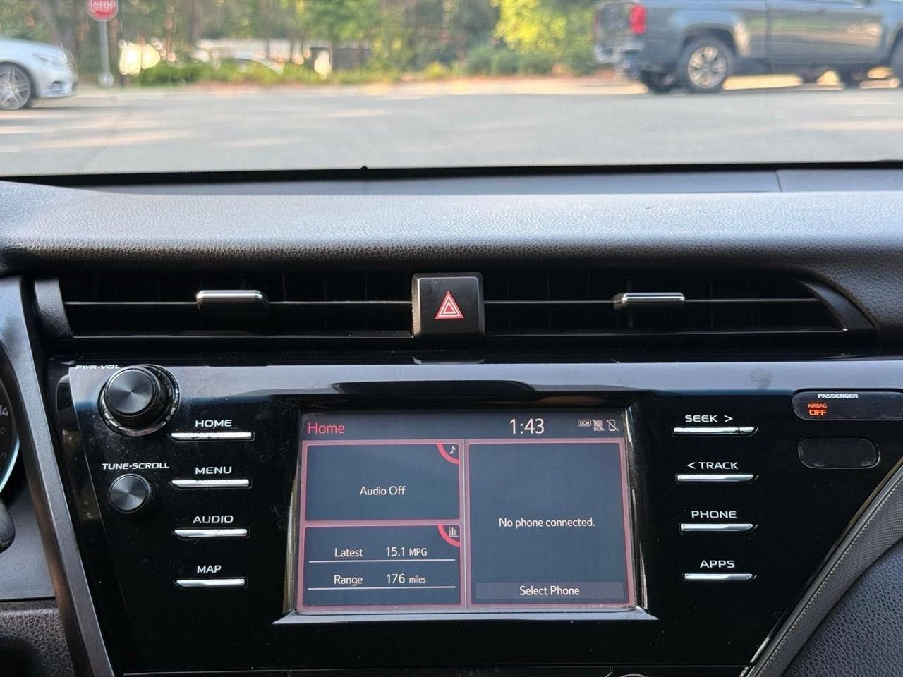 Toyota Camry  2019