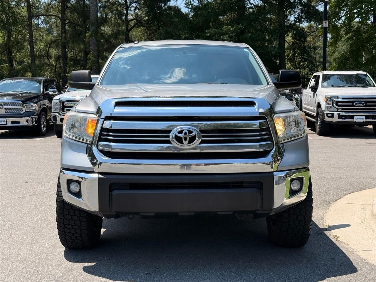 Toyota Tundra  2016