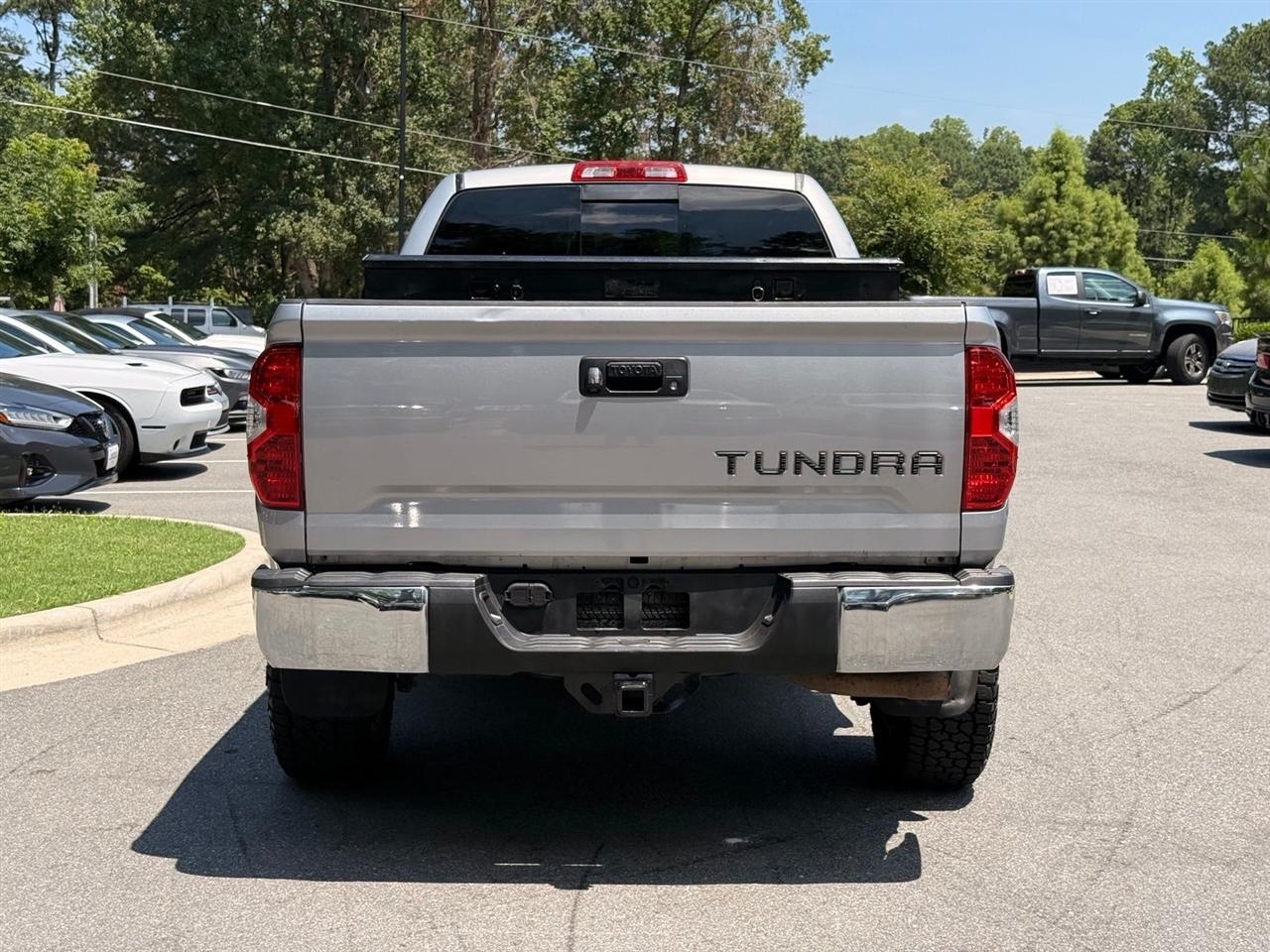 Toyota Tundra  2016