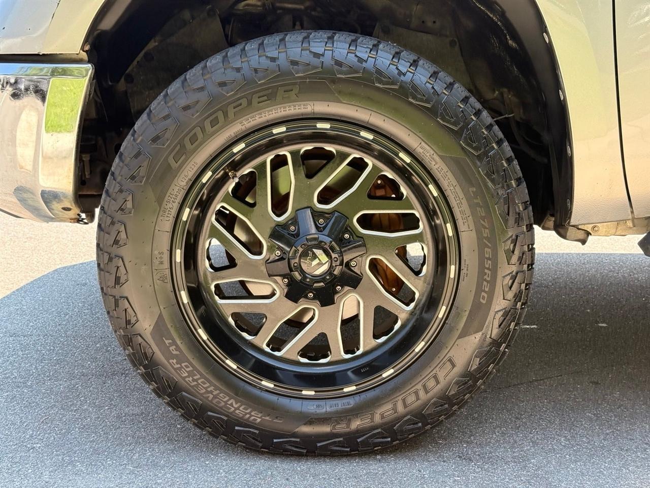 Toyota Tundra  2016