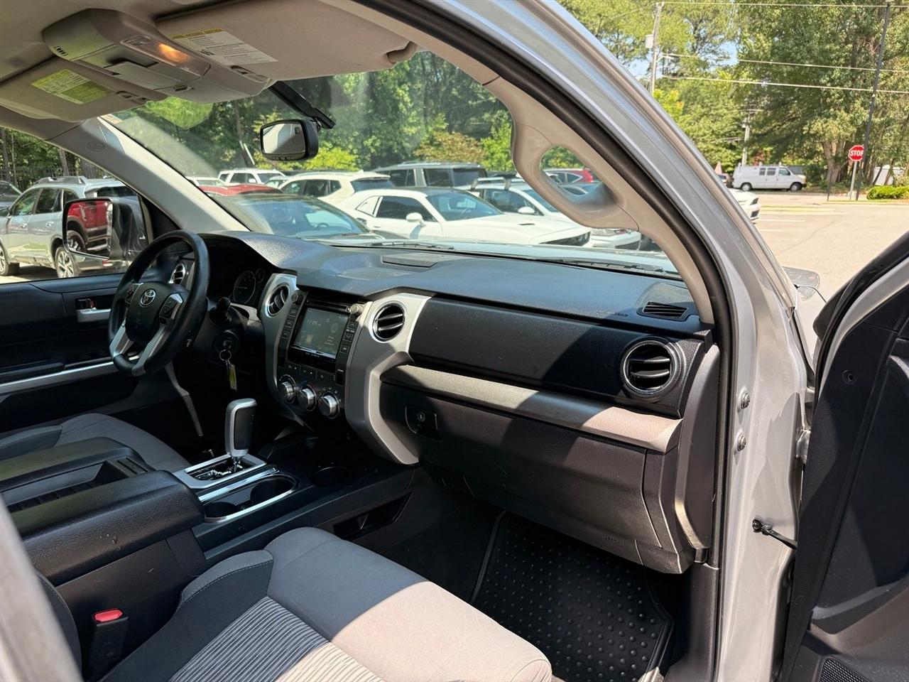 Toyota Tundra  2016