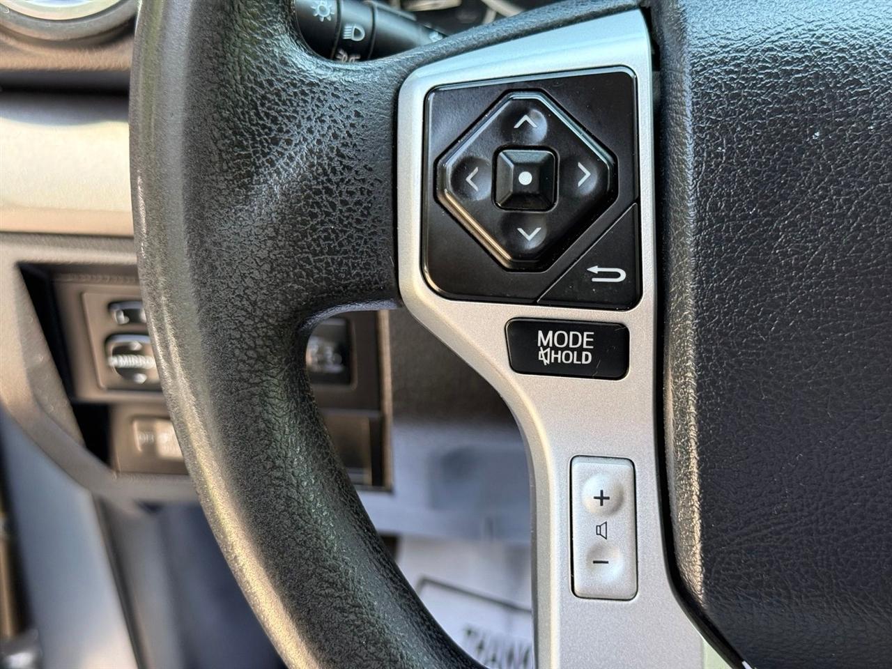 Toyota Tundra  2016
