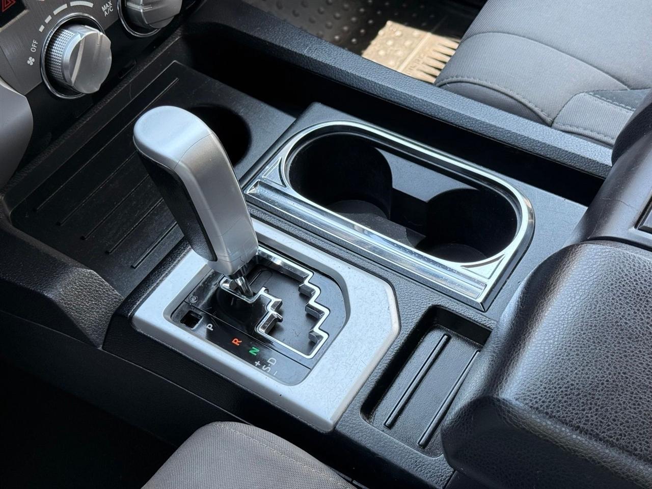 Toyota Tundra  2016