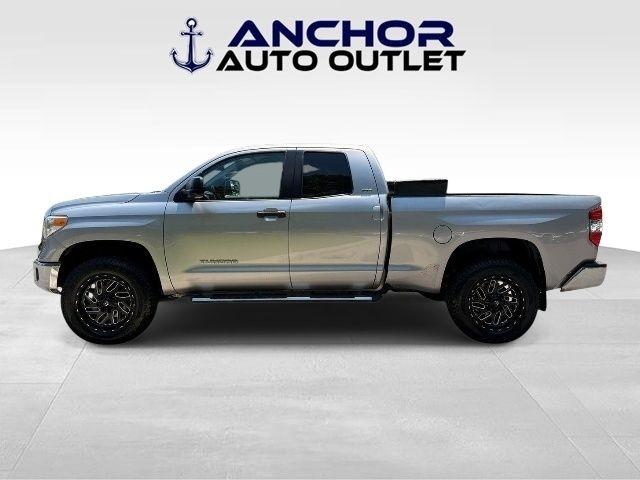 Toyota Tundra  2016