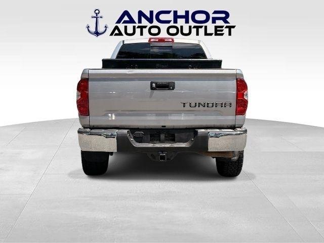 Toyota Tundra  2016