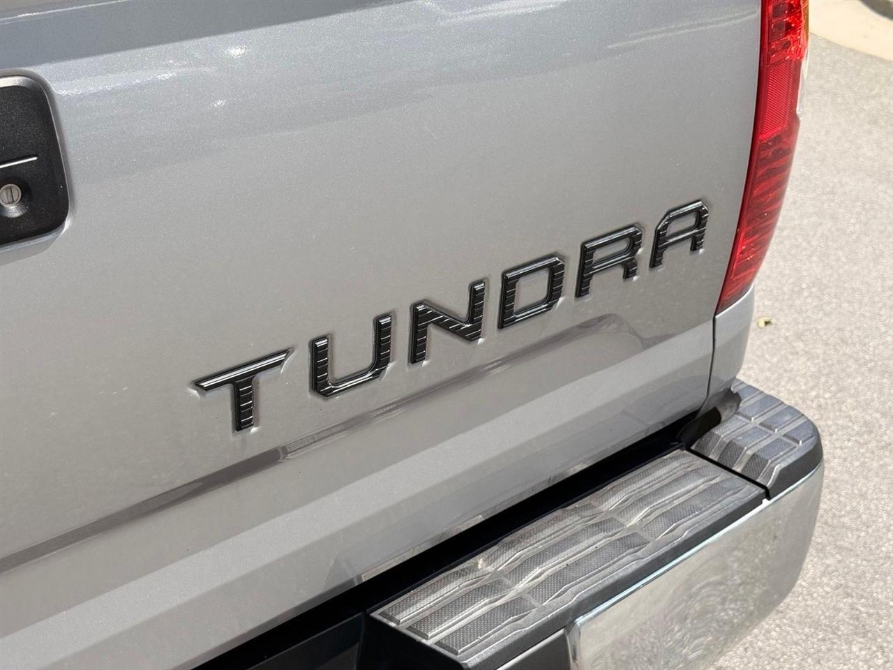 Toyota Tundra  2016