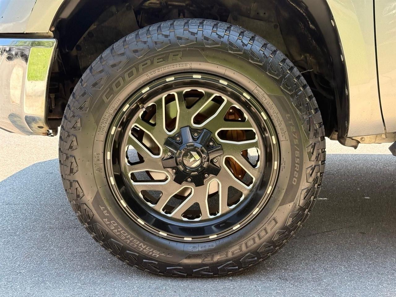 Toyota Tundra  2016