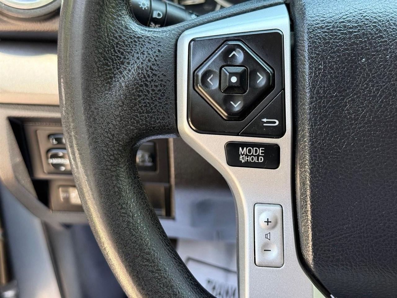 Toyota Tundra  2016