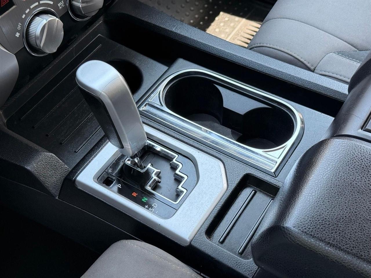 Toyota Tundra  2016