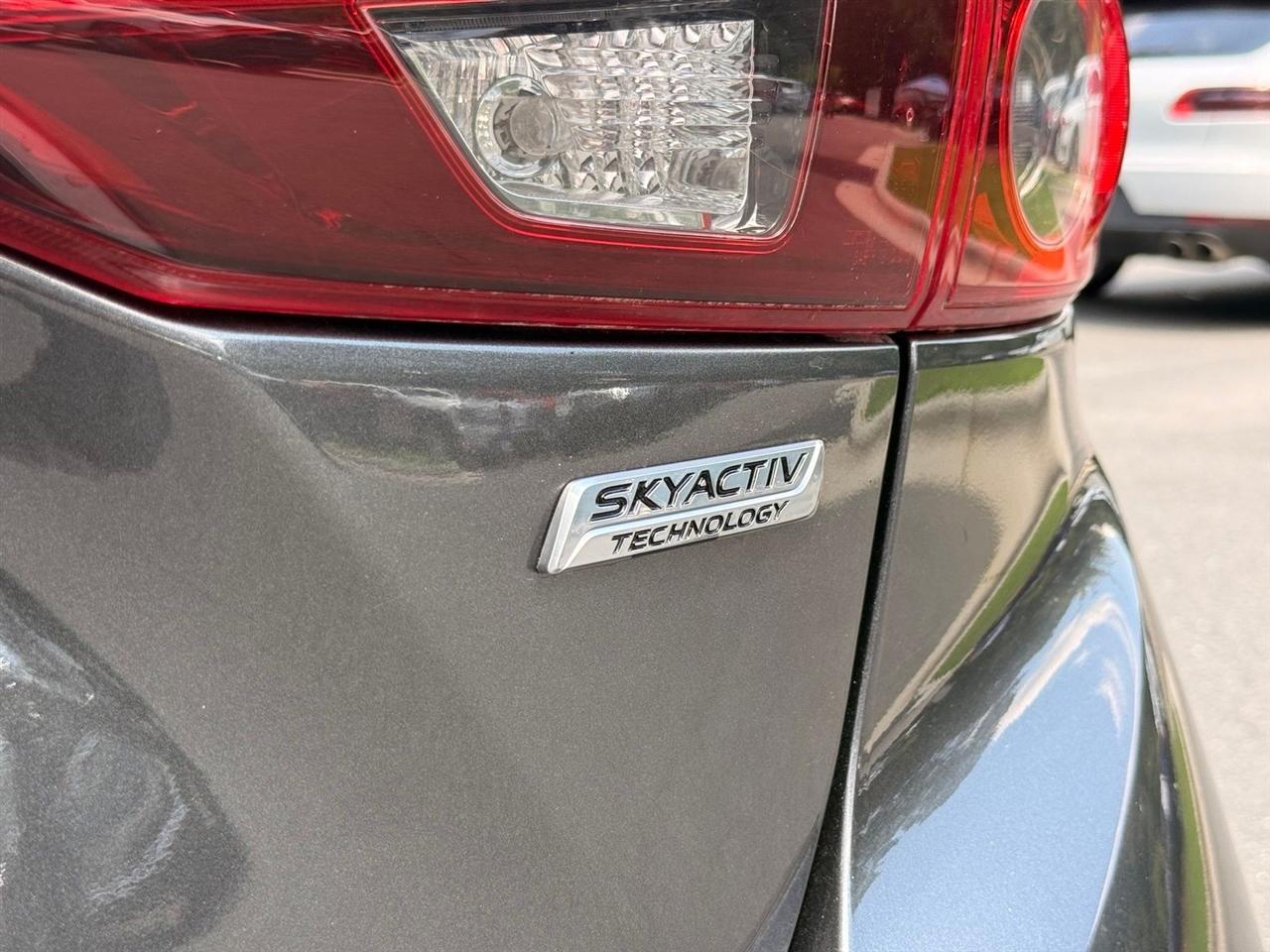 Mazda MAZDA3  2014