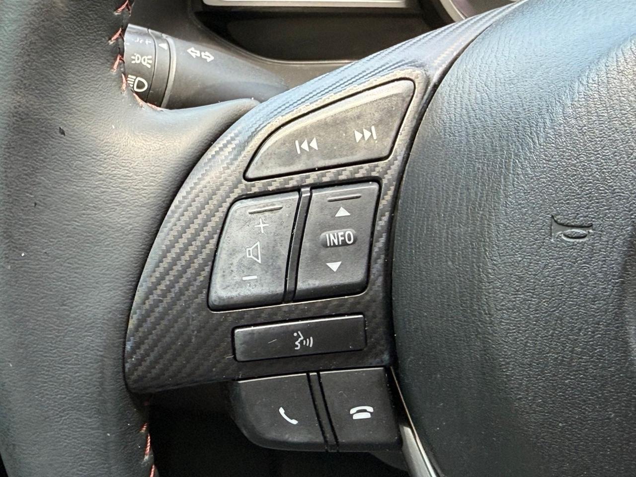 Mazda MAZDA3  2014