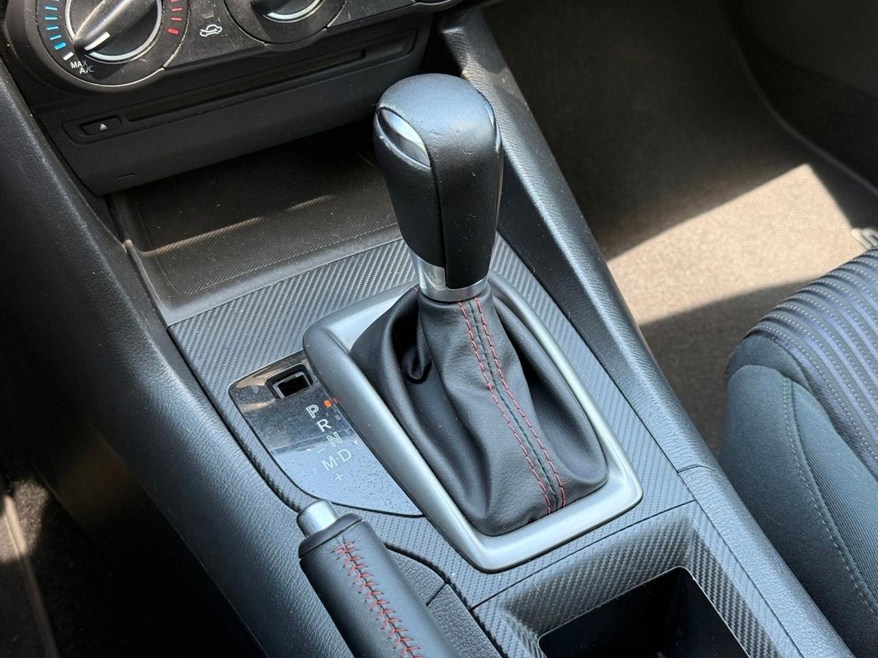Mazda MAZDA3  2014
