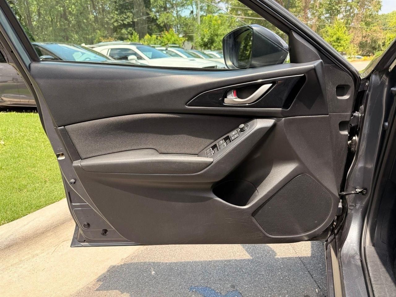 Mazda MAZDA3  2014