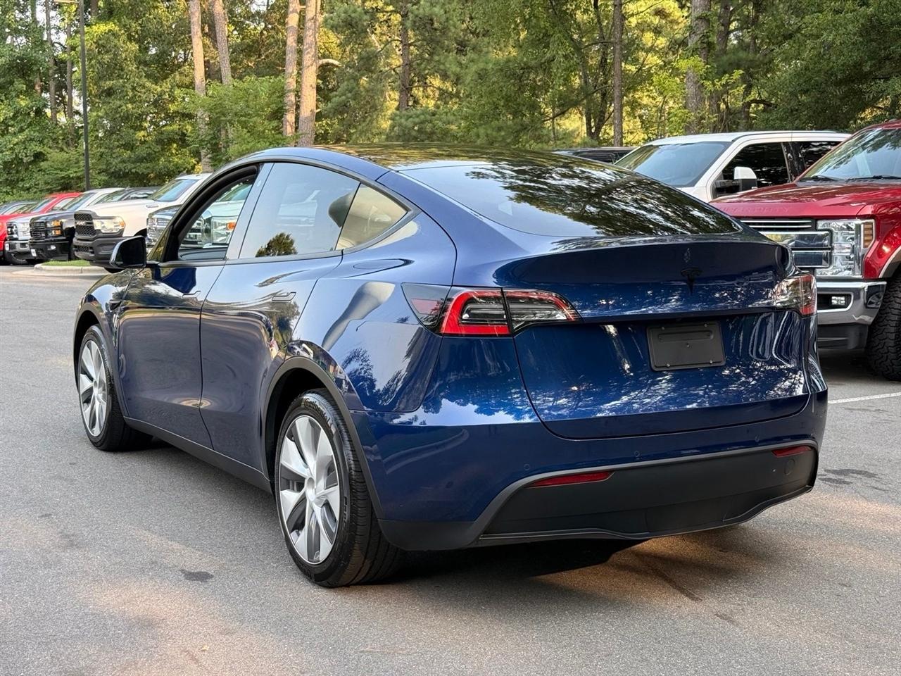 Tesla Model Y  2021