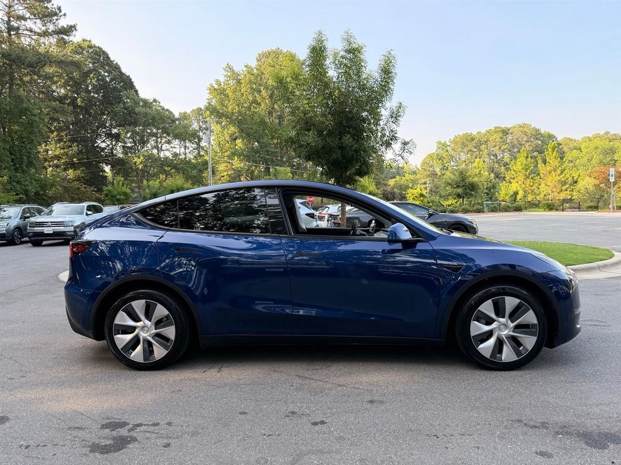 Tesla Model Y  2021