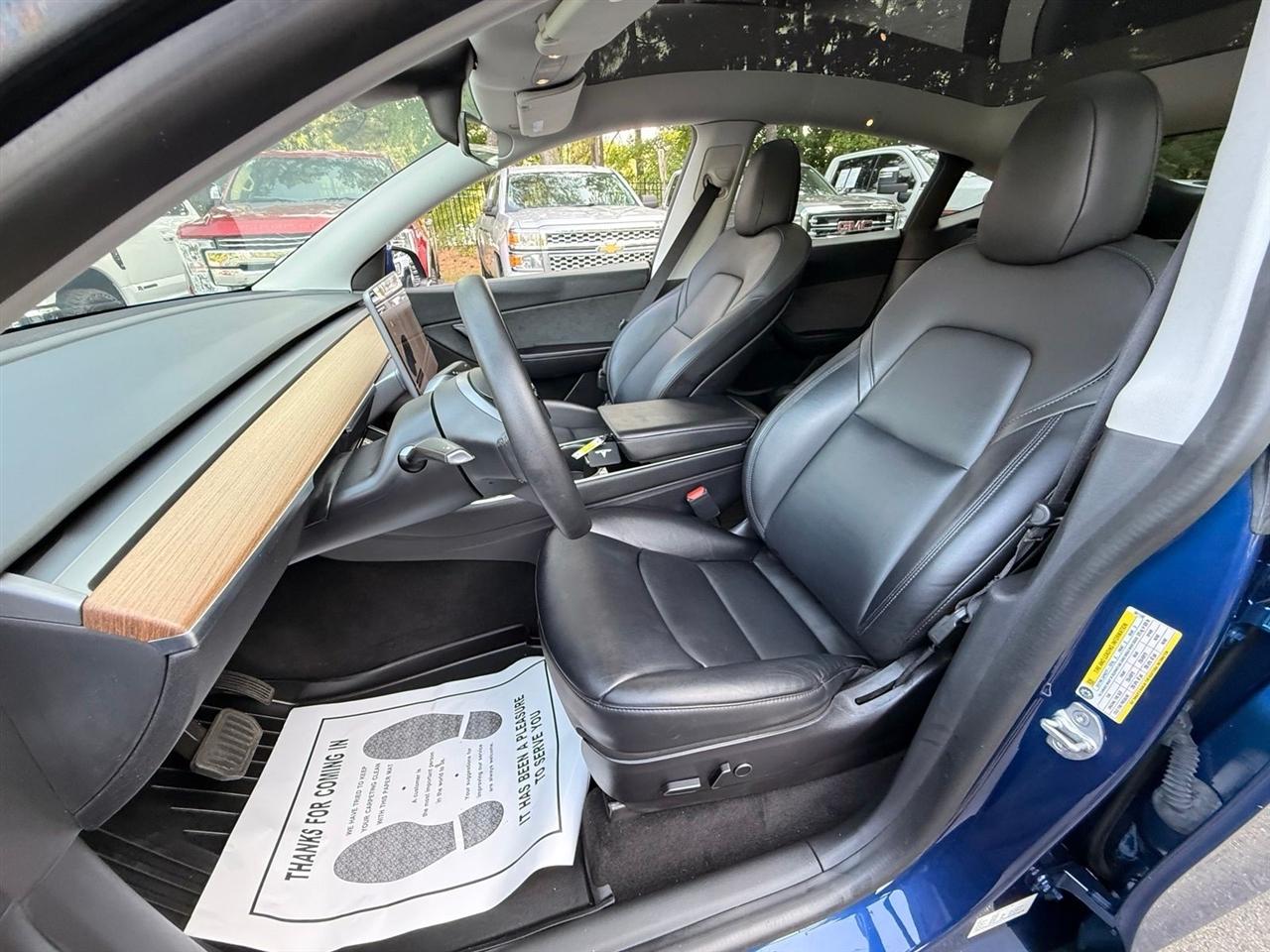 Tesla Model Y  2021