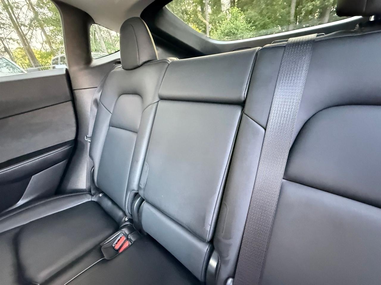 Tesla Model Y  2021