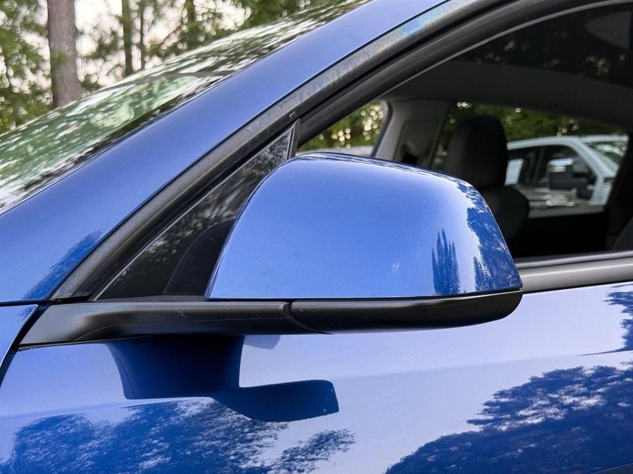Tesla Model Y  2021