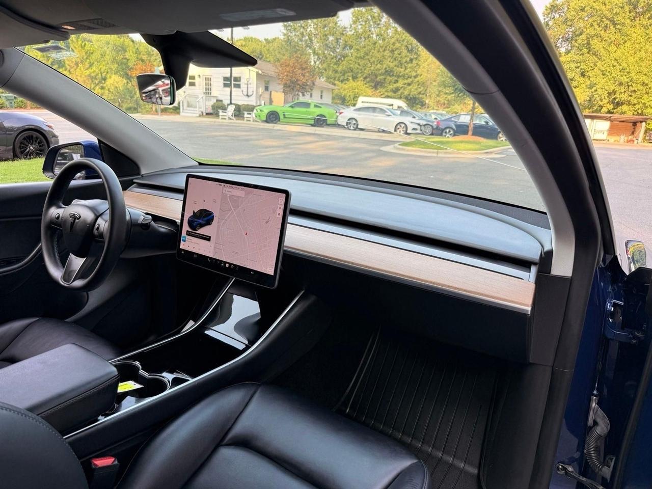 Tesla Model Y  2021