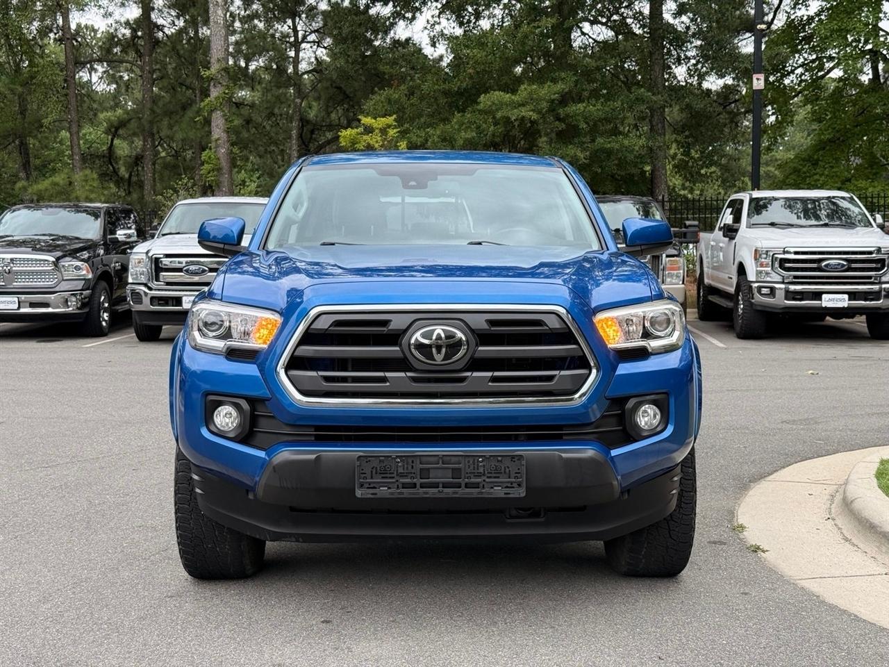 Toyota Tacoma  2018