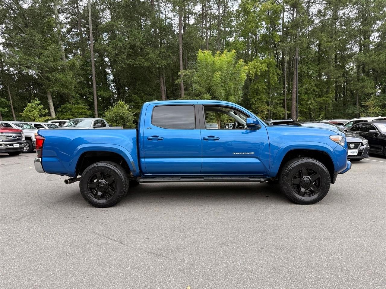 Toyota Tacoma  2018