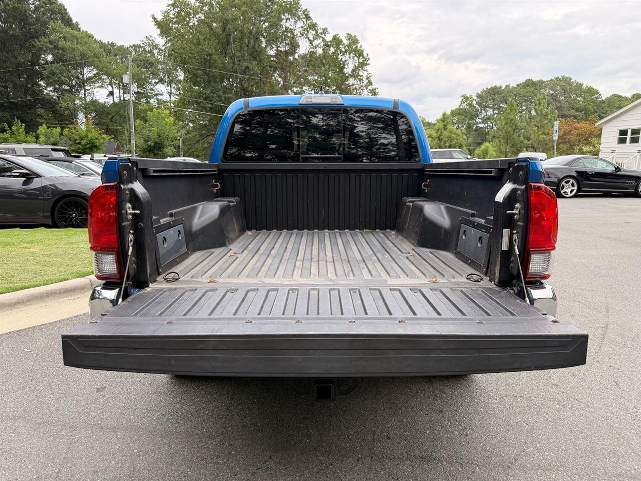 Toyota Tacoma  2018