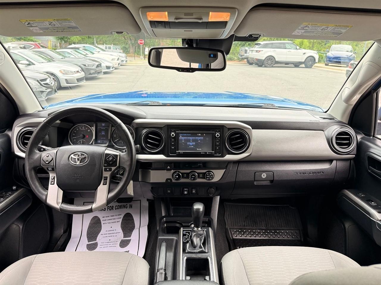 Toyota Tacoma  2018
