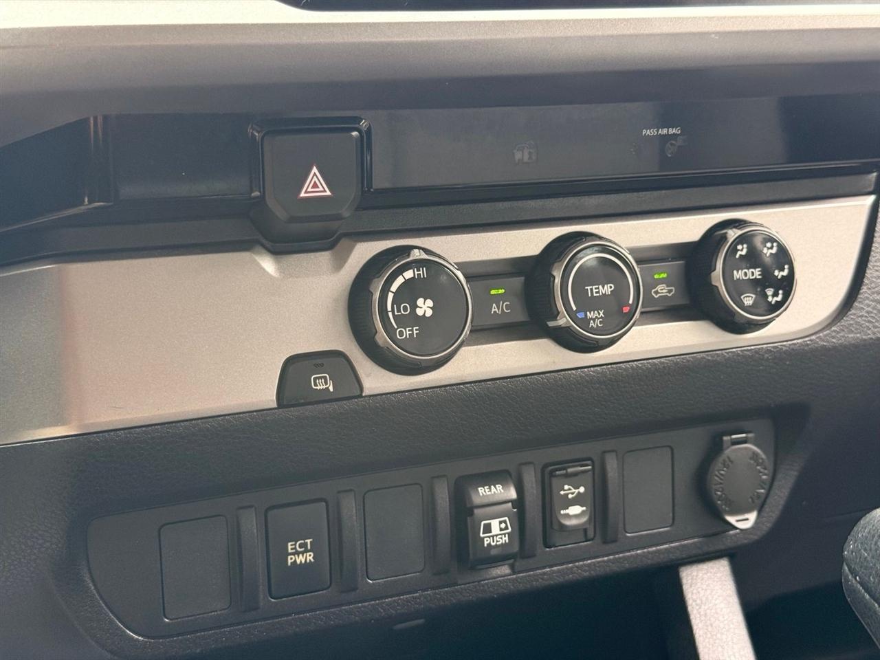 Toyota Tacoma  2018