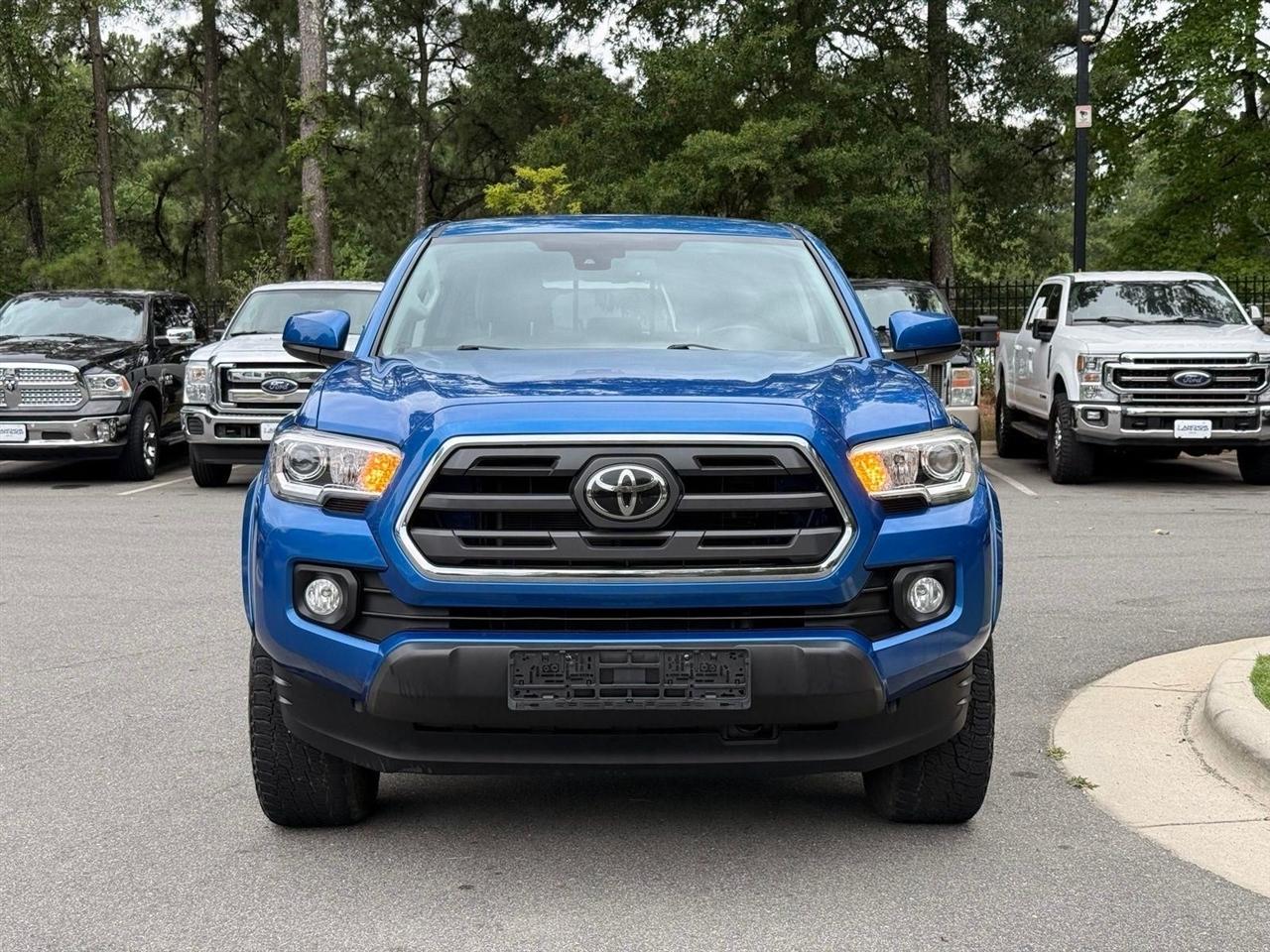Toyota Tacoma  2018