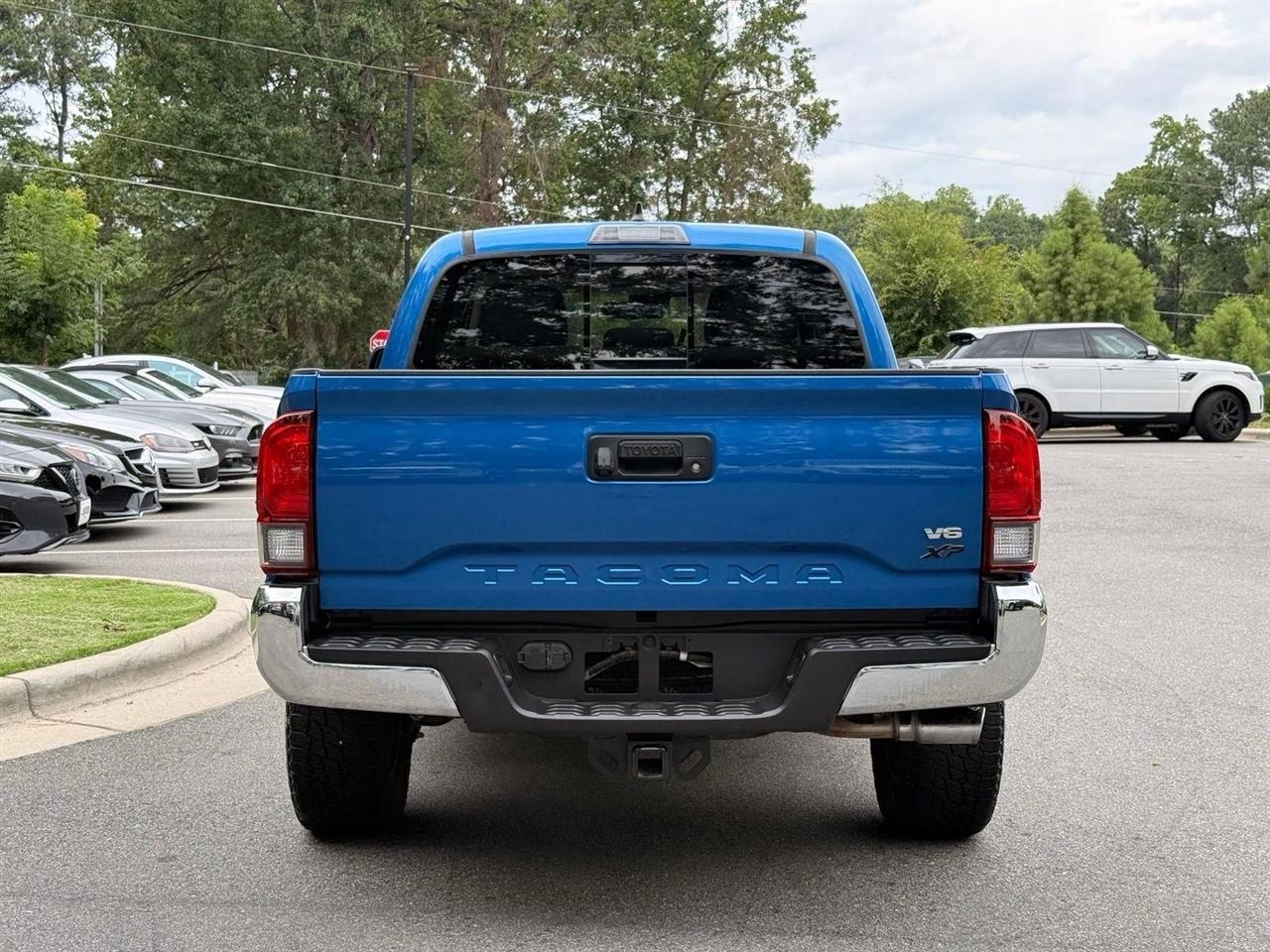 Toyota Tacoma  2018