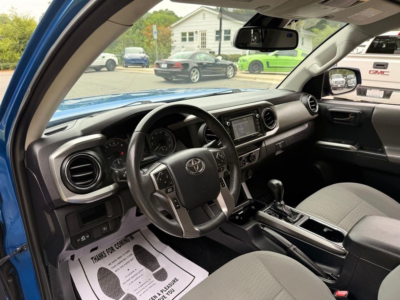 Toyota Tacoma  2018