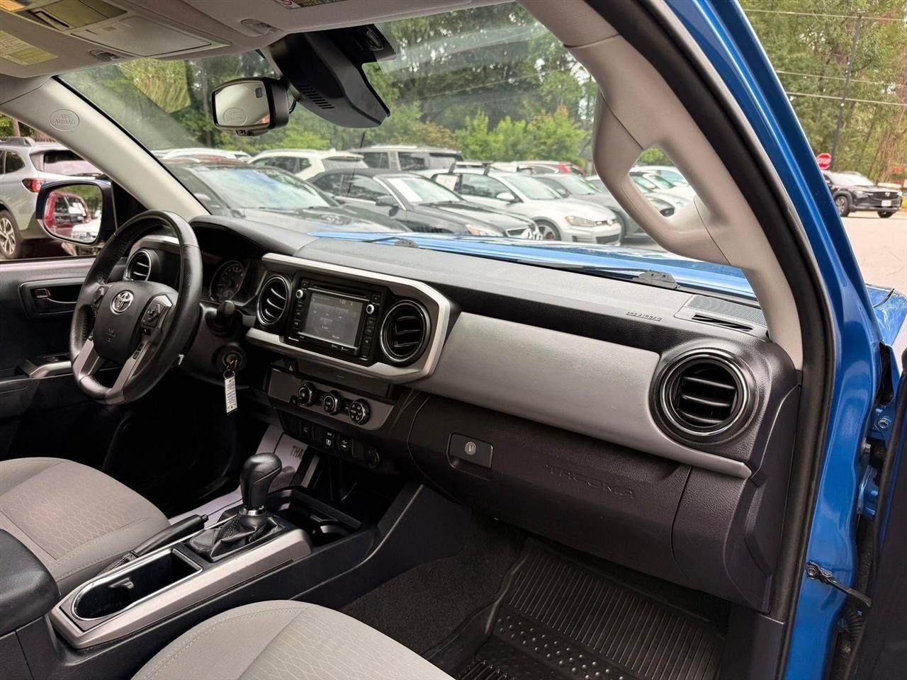 Toyota Tacoma  2018