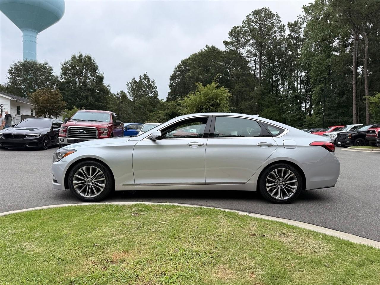 Hyundai Genesis  2015