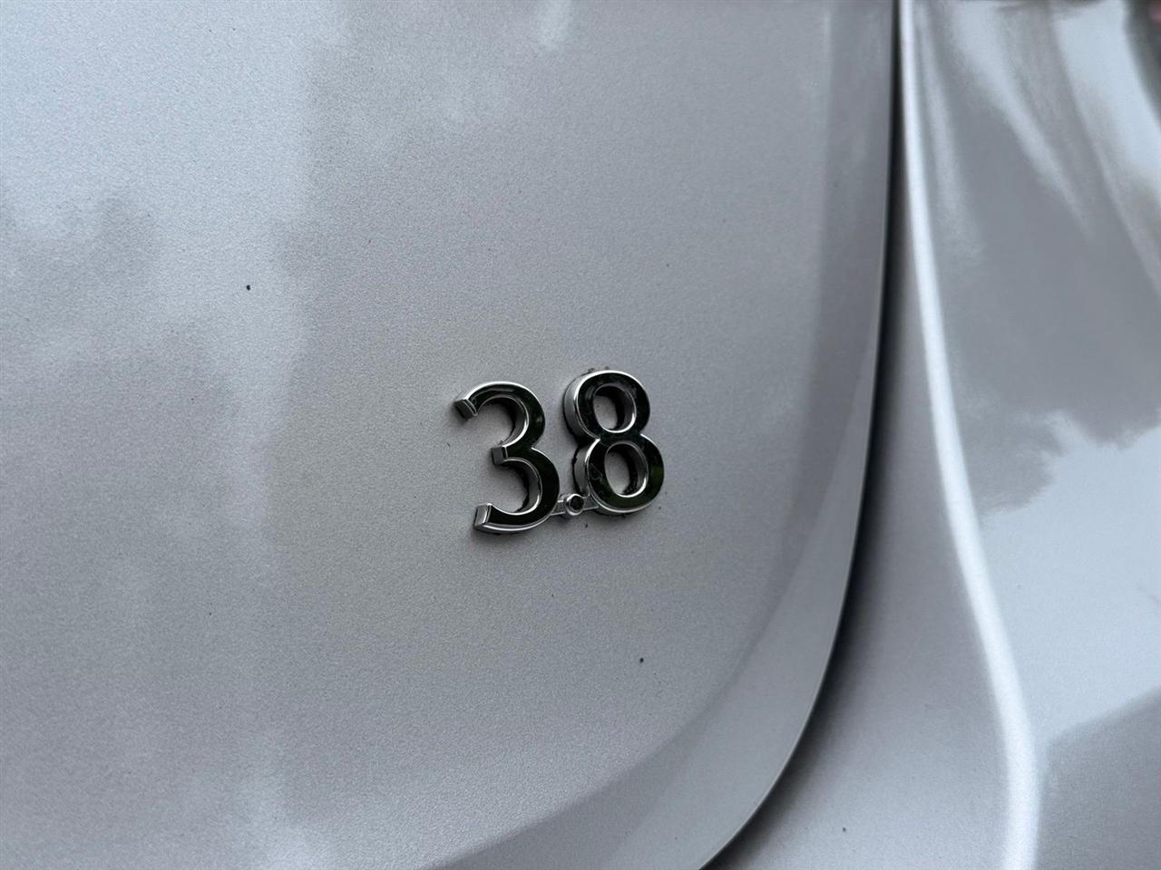 Hyundai Genesis  2015