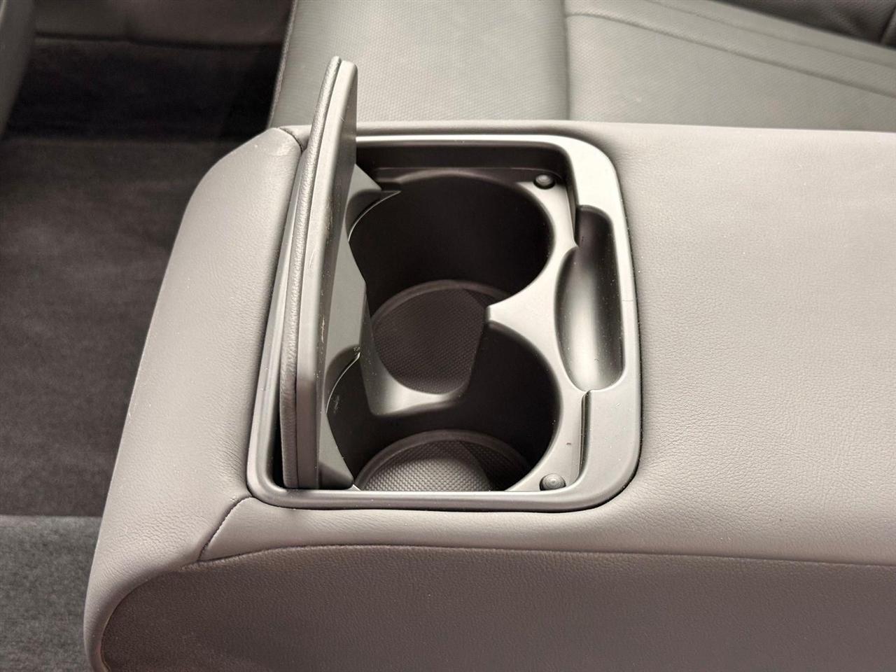 Hyundai Genesis  2015