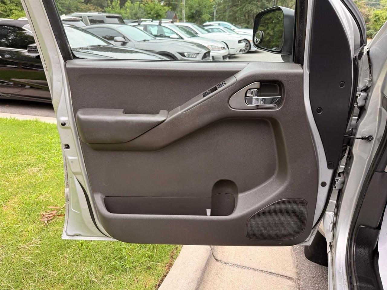 Nissan Frontier  2013