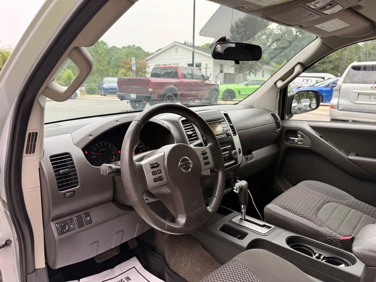 Nissan Frontier  2013