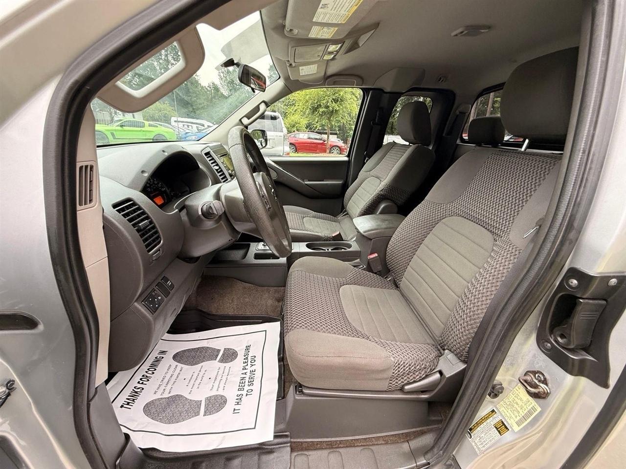 Nissan Frontier  2013