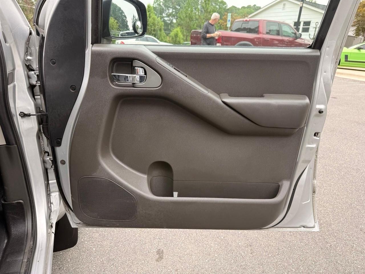 Nissan Frontier  2013