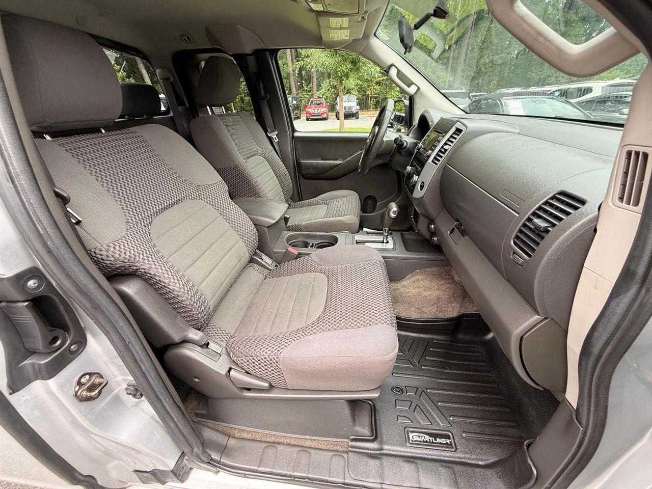Nissan Frontier  2013