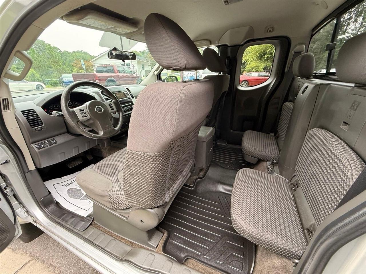 Nissan Frontier  2013