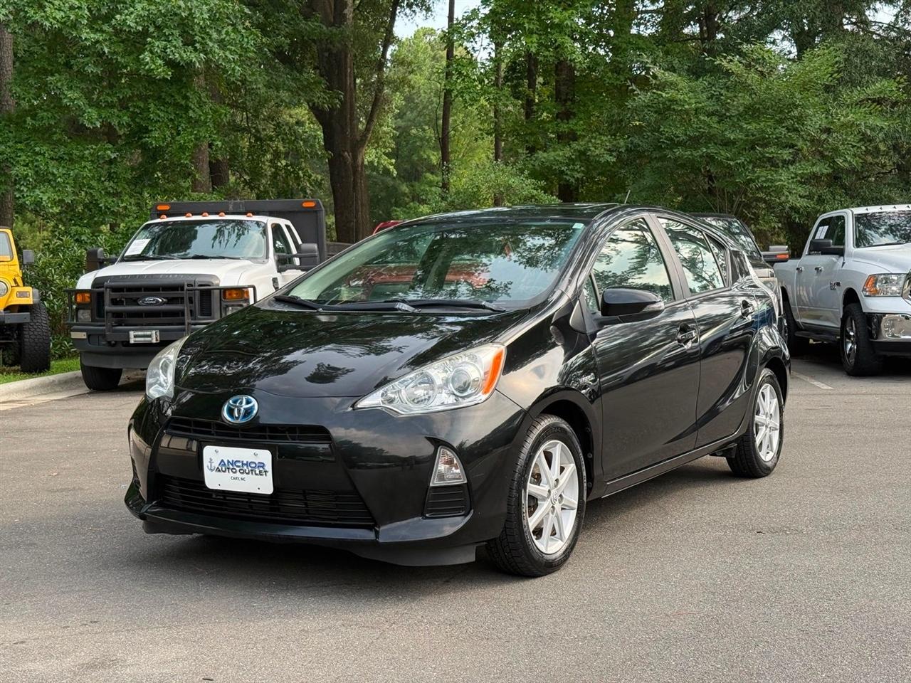 Toyota Prius c  2014