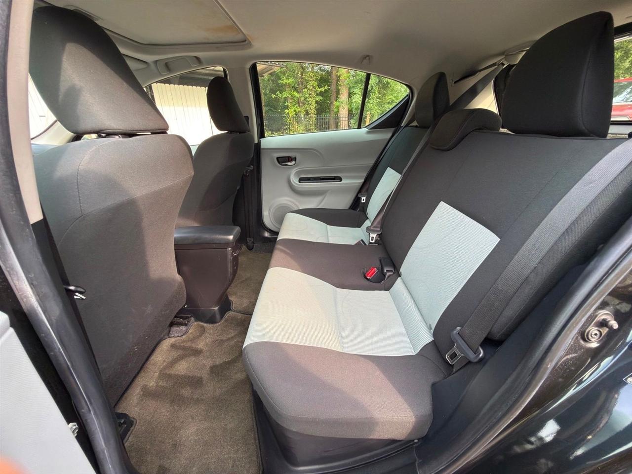Toyota Prius c  2014