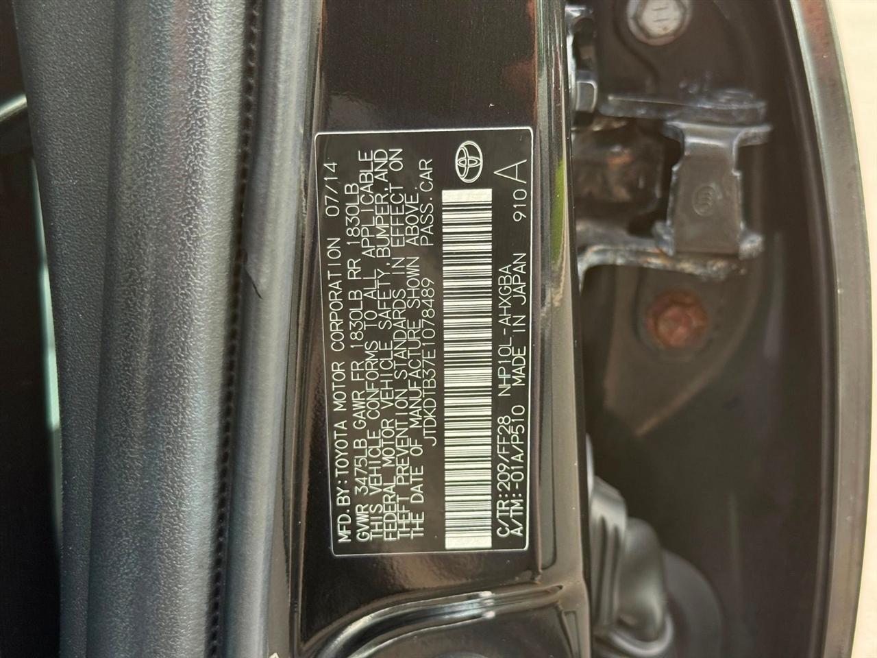 Toyota Prius c  2014