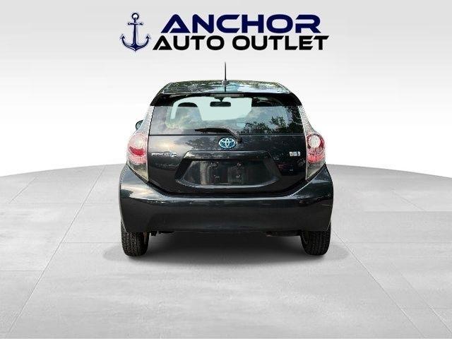 Toyota Prius c  2014