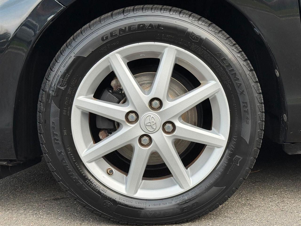 Toyota Prius c  2014